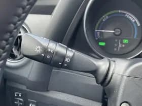 Toyota Auris thumbnail 13