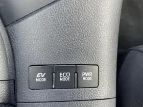 Toyota Auris thumbnail 18