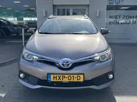 Toyota Auris thumbnail 7