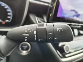 Toyota Corolla thumbnail 13