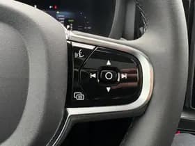 Volvo XC60 thumbnail 17