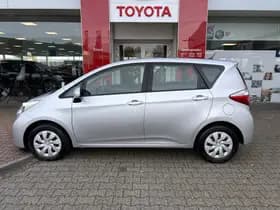 Toyota Verso-S thumbnail 3