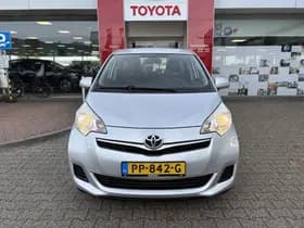 Toyota Verso-S thumbnail 6