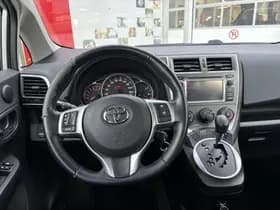 Toyota Verso-S thumbnail 8