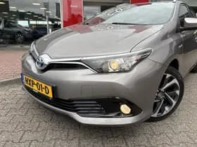 Toyota Auris thumbnail 2