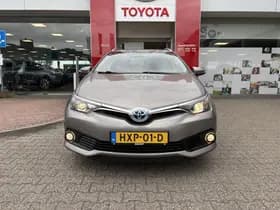 Toyota Auris thumbnail 6
