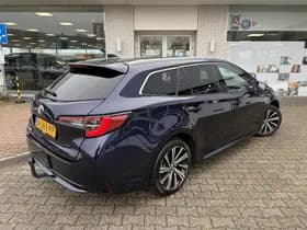 Toyota Corolla thumbnail 4
