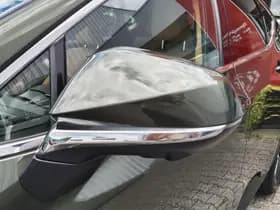 Lexus NX thumbnail 43