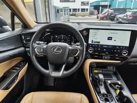 Lexus NX thumbnail 8