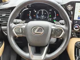 Lexus NX thumbnail 9