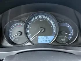 Toyota Auris thumbnail 11