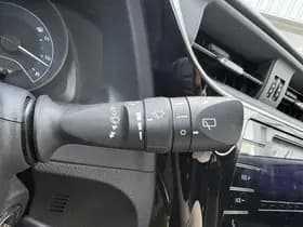 Toyota Auris thumbnail 15