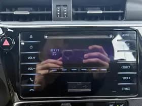 Toyota Auris thumbnail 18