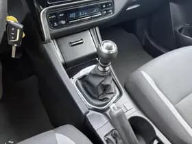 Toyota Auris thumbnail 22