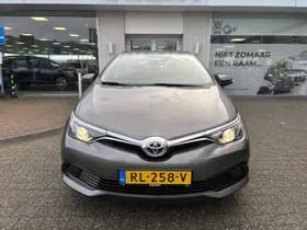 Toyota Auris thumbnail 6