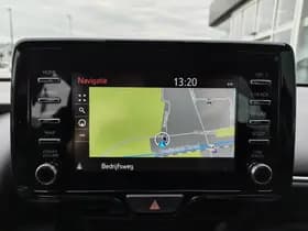 Toyota Yaris thumbnail 16