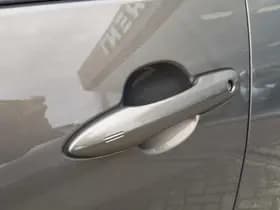 Toyota Yaris thumbnail 34