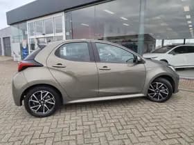 Toyota Yaris thumbnail 5
