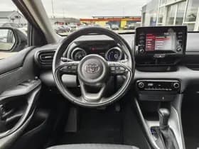 Toyota Yaris thumbnail 8