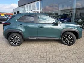 Toyota Yaris Cross thumbnail 4
