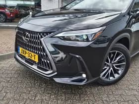 Lexus NX thumbnail 2