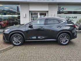 Lexus NX thumbnail 3