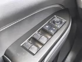 Lexus NX thumbnail 25