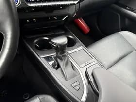 Lexus UX thumbnail 29