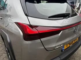 Lexus UX thumbnail 43