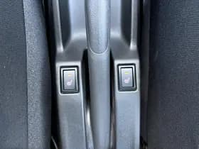 Suzuki Swift thumbnail 25