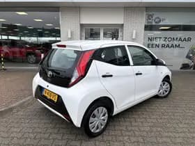 Toyota Aygo thumbnail 4
