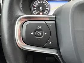 Volvo XC40 thumbnail 12
