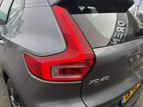 Volvo XC40 thumbnail 40