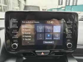 Toyota Yaris thumbnail 12