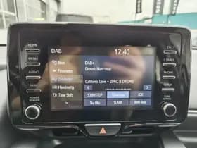 Toyota Yaris thumbnail 13