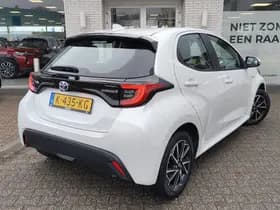 Toyota Yaris thumbnail 3