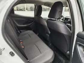 Toyota Yaris thumbnail 26