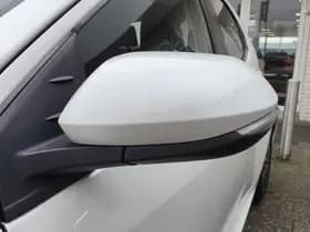 Toyota Yaris thumbnail 32