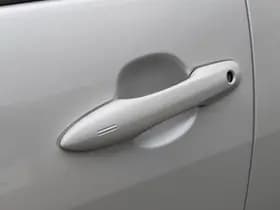 Toyota Yaris thumbnail 33