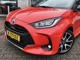 Toyota Yaris thumbnail 2