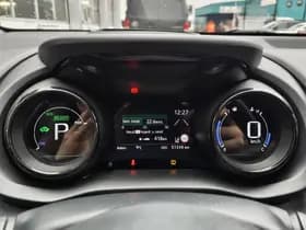 Toyota Yaris thumbnail 11