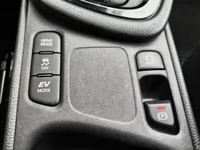 Toyota Yaris thumbnail 26
