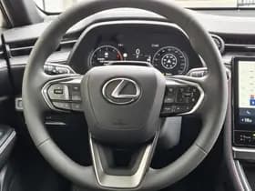 Lexus LBX thumbnail 9