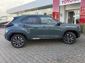 Toyota Yaris Cross thumbnail 5