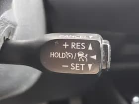 Toyota C-HR thumbnail 15