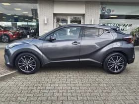 Toyota C-HR thumbnail 3