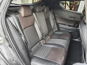 Toyota C-HR thumbnail 32