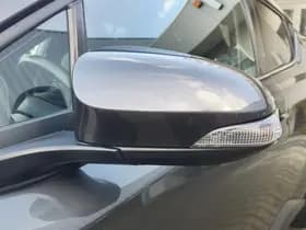 Toyota C-HR thumbnail 37