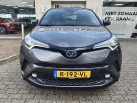 Toyota C-HR thumbnail 6