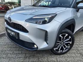 Toyota Yaris Cross thumbnail 2